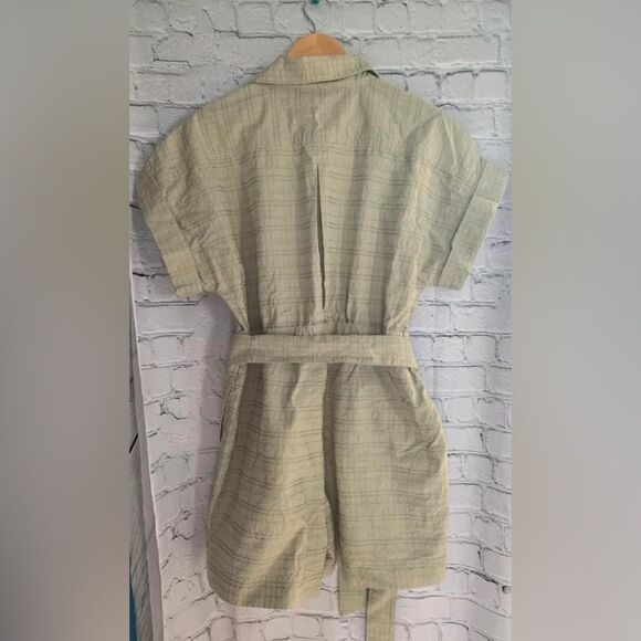 NWT Madewell Seersucker Camp romper. Large - Picture 4 of 5